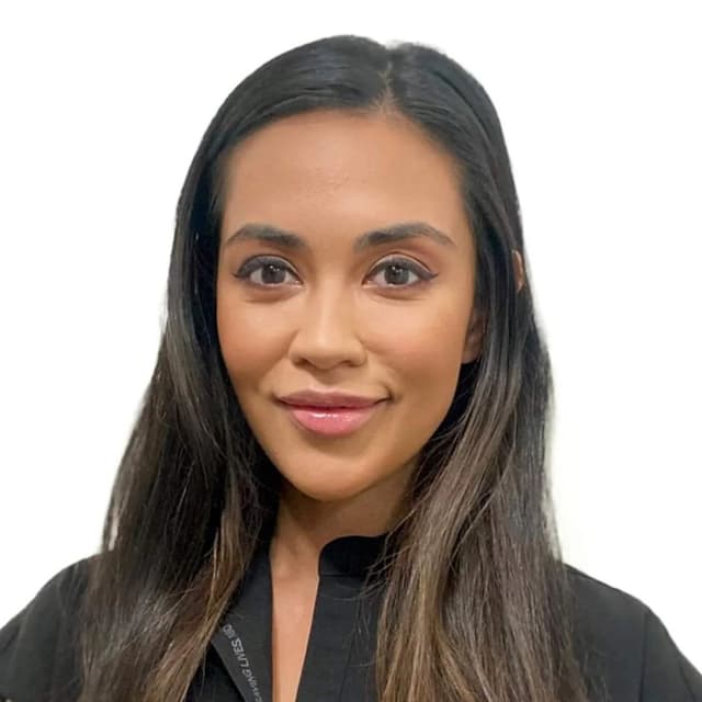 Kimberly Santos headshot